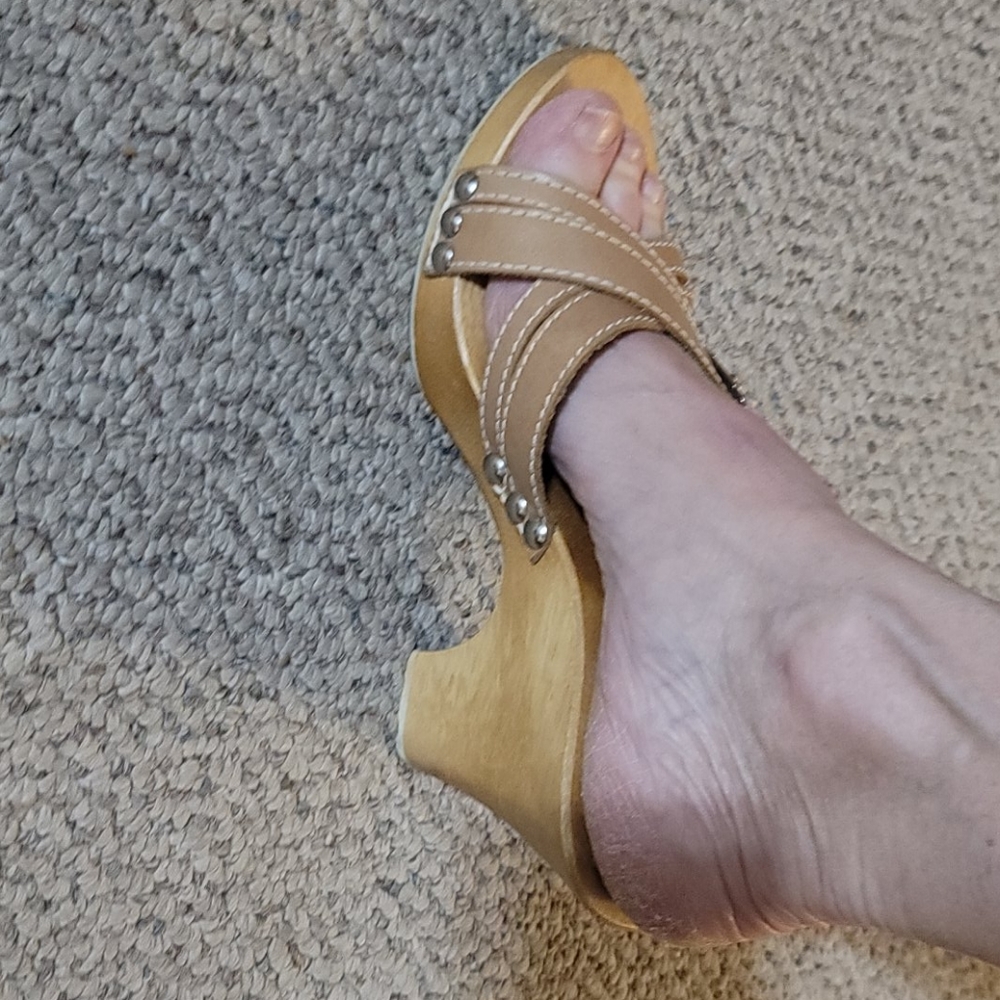 Bongo Tango Slides - image 8